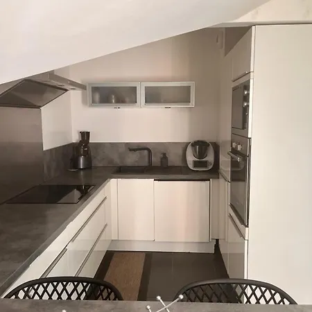 Modern Loft In Annemasse 15 Mins To Geneva With Private Free Parking Kwatera prywatna Vétraz-Monthoux